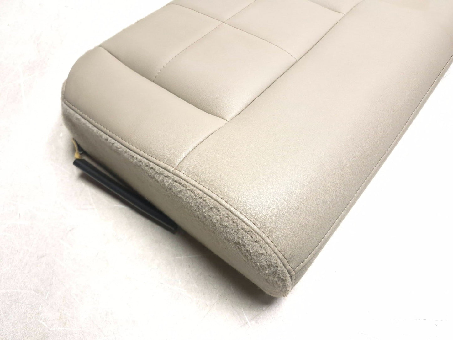 2008 Lincoln Navigator Rear 3rd Row Seat Cushion Bottom Left & Right OEM