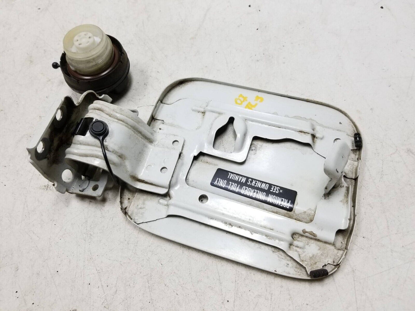 2004 - 2008 Acura Tl Fuel Tank Door W/ Cap OEM