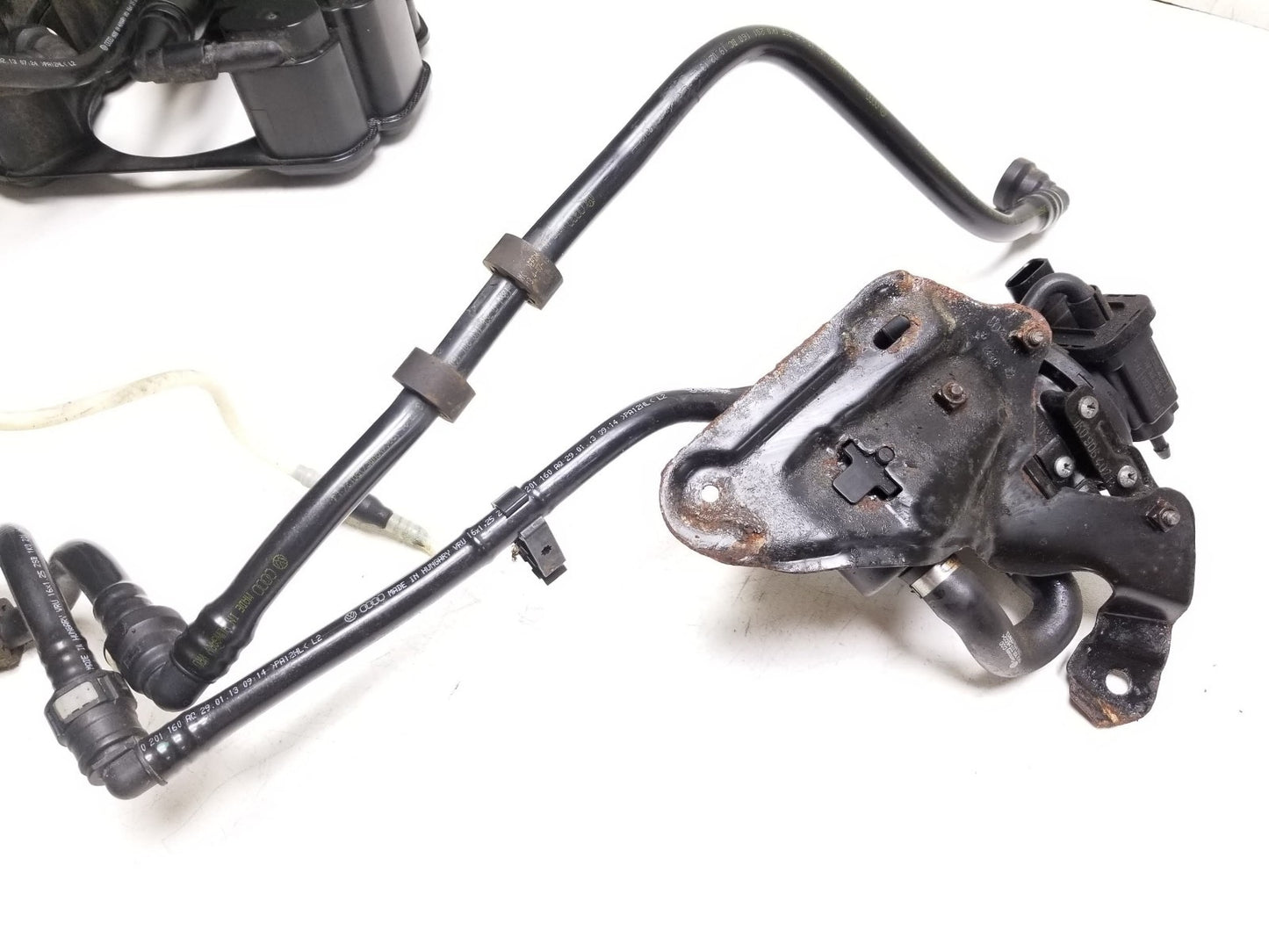 2010 - 2014 VW Golf GTI Fuel Vapor Canister W/ Detection Pump OEM