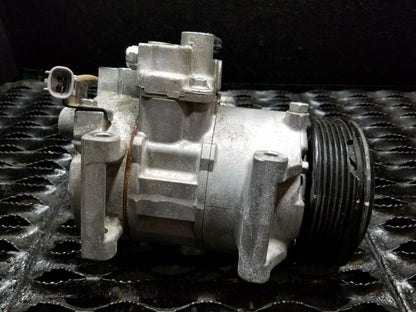 2017 Subaru Legacy A/c Compressor Tse14f 2.5l OEM 10k Miles
