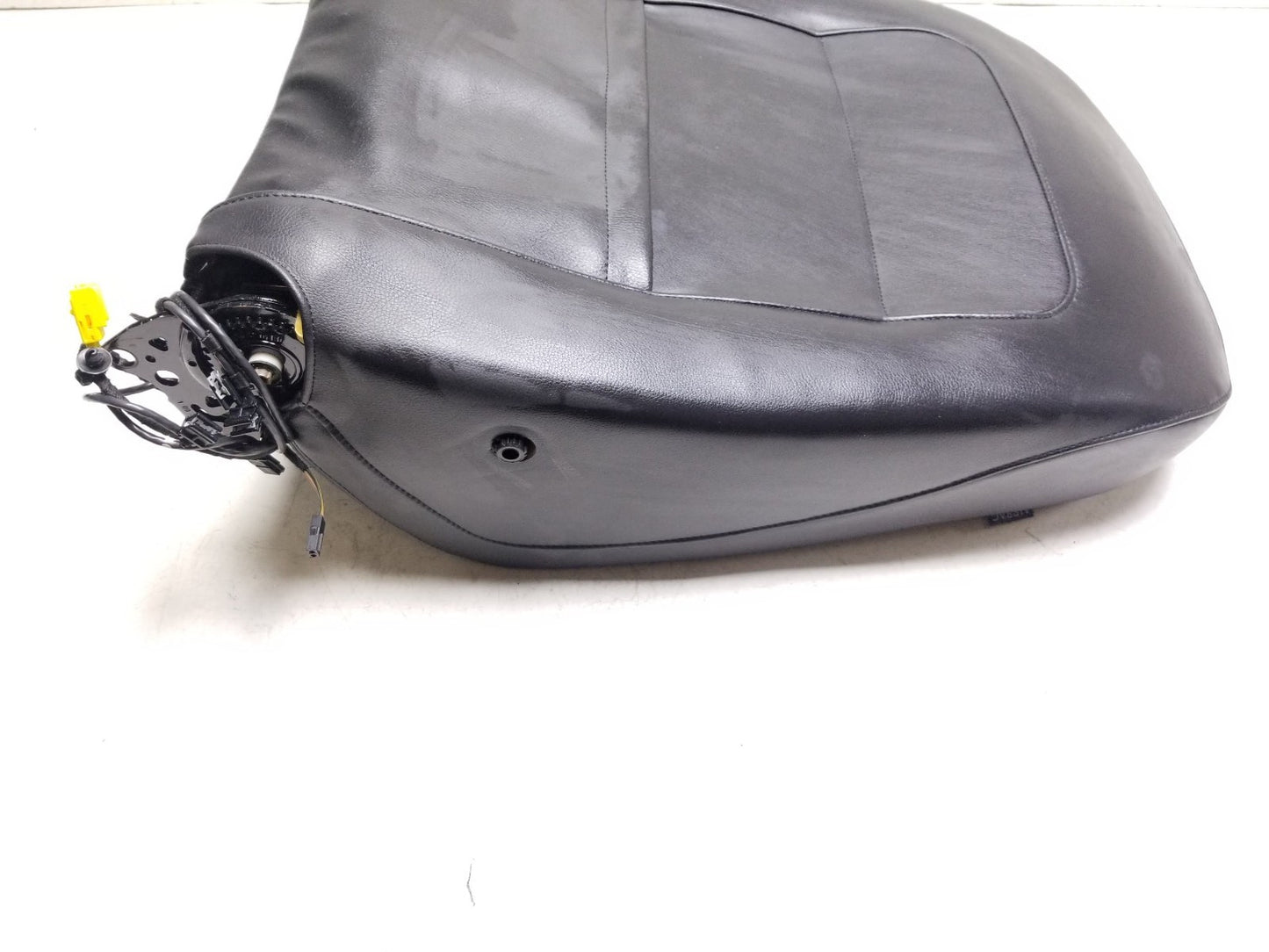2010 - 2014 VW Golf GTI Front Upper Seat Cushion Passenger Side Right OEM