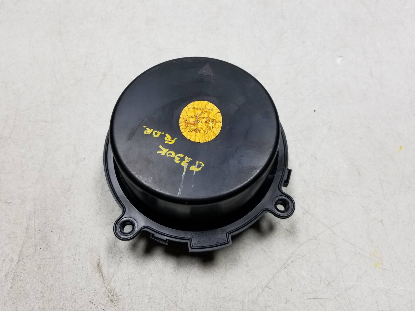 01-05 Mercedes W203 C240 C320 Door Audio Sound Speakers Set Of 4  OEM