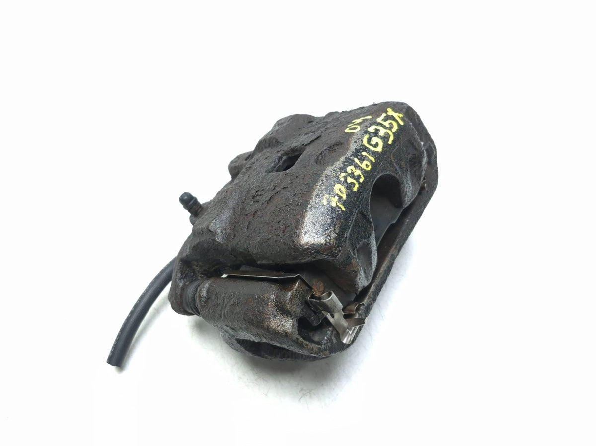 2004 Infiniti G35 Front Brake Caliper Left & Right OEM
