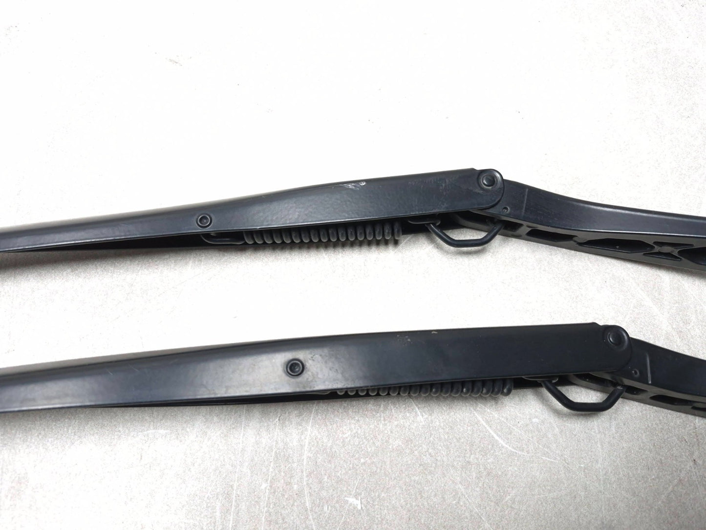 2018 Chrysler 300 Windshield Wiper Arm Left & Right OEM