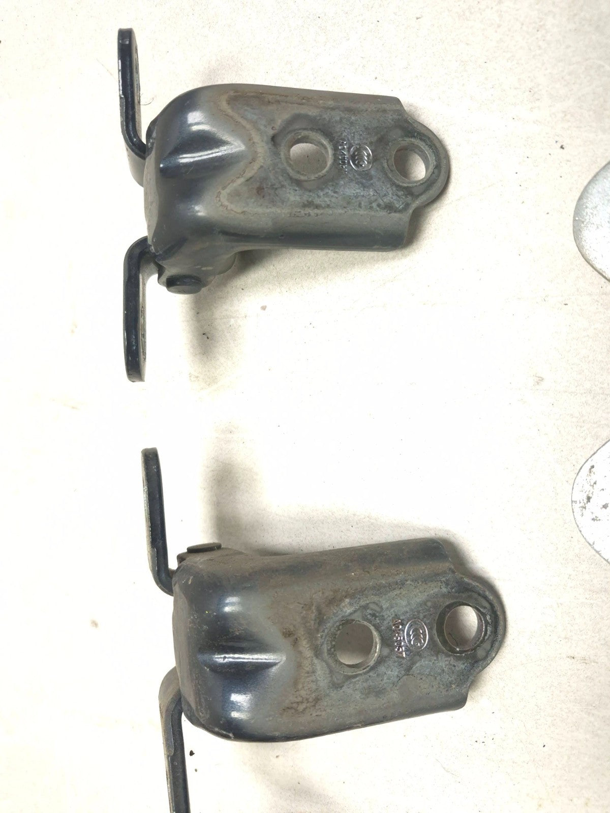 2012 Hyundai Sonata Driver Side Door Hinge & Latch 6pcs W/ Bolt 12pcs OEM