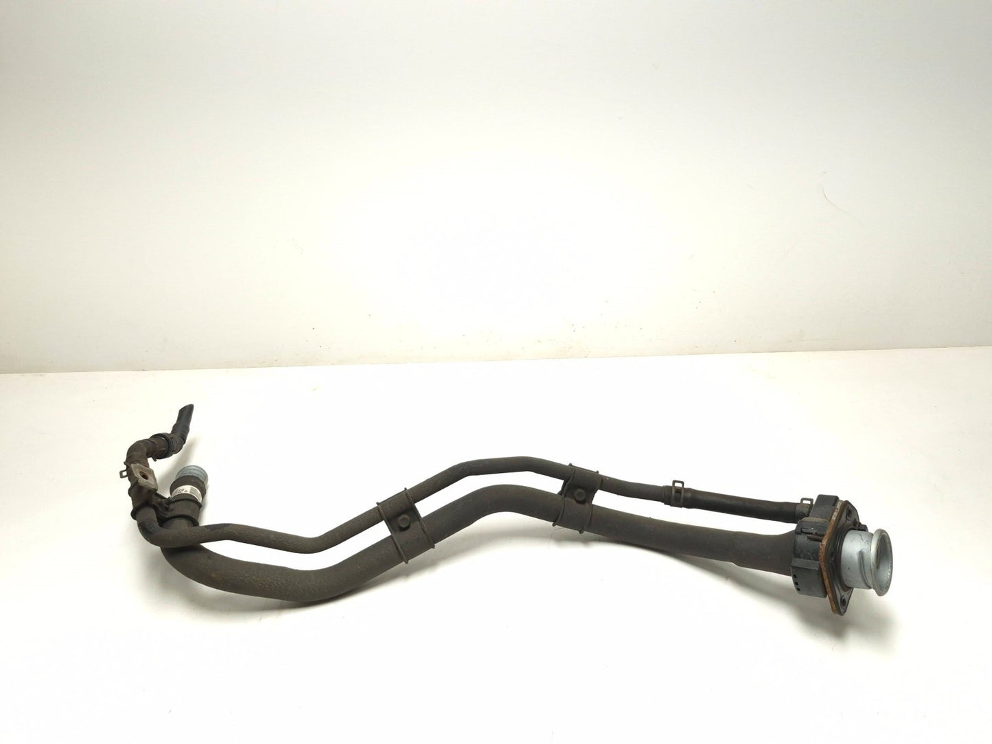 2019 Hyundai Kona Fuel Tank Filler Neck Hose Tube Pipe OEM