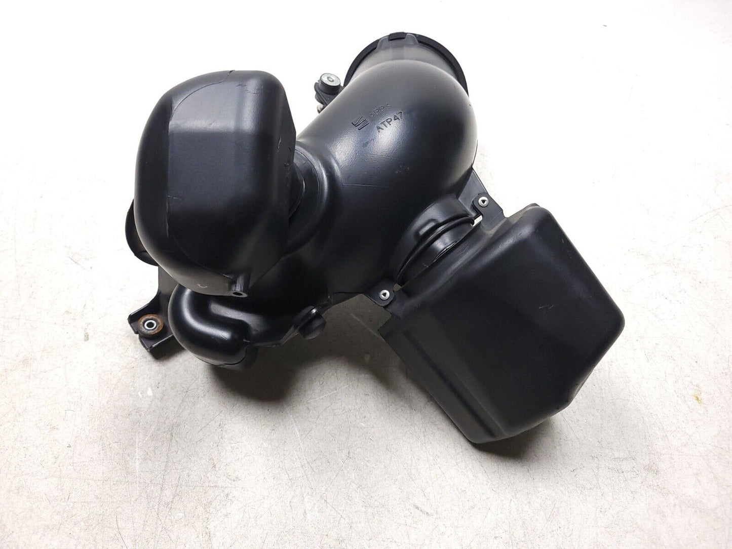 2007 - 2009 Acura Mdx Air Intake Duct Resonator OEM