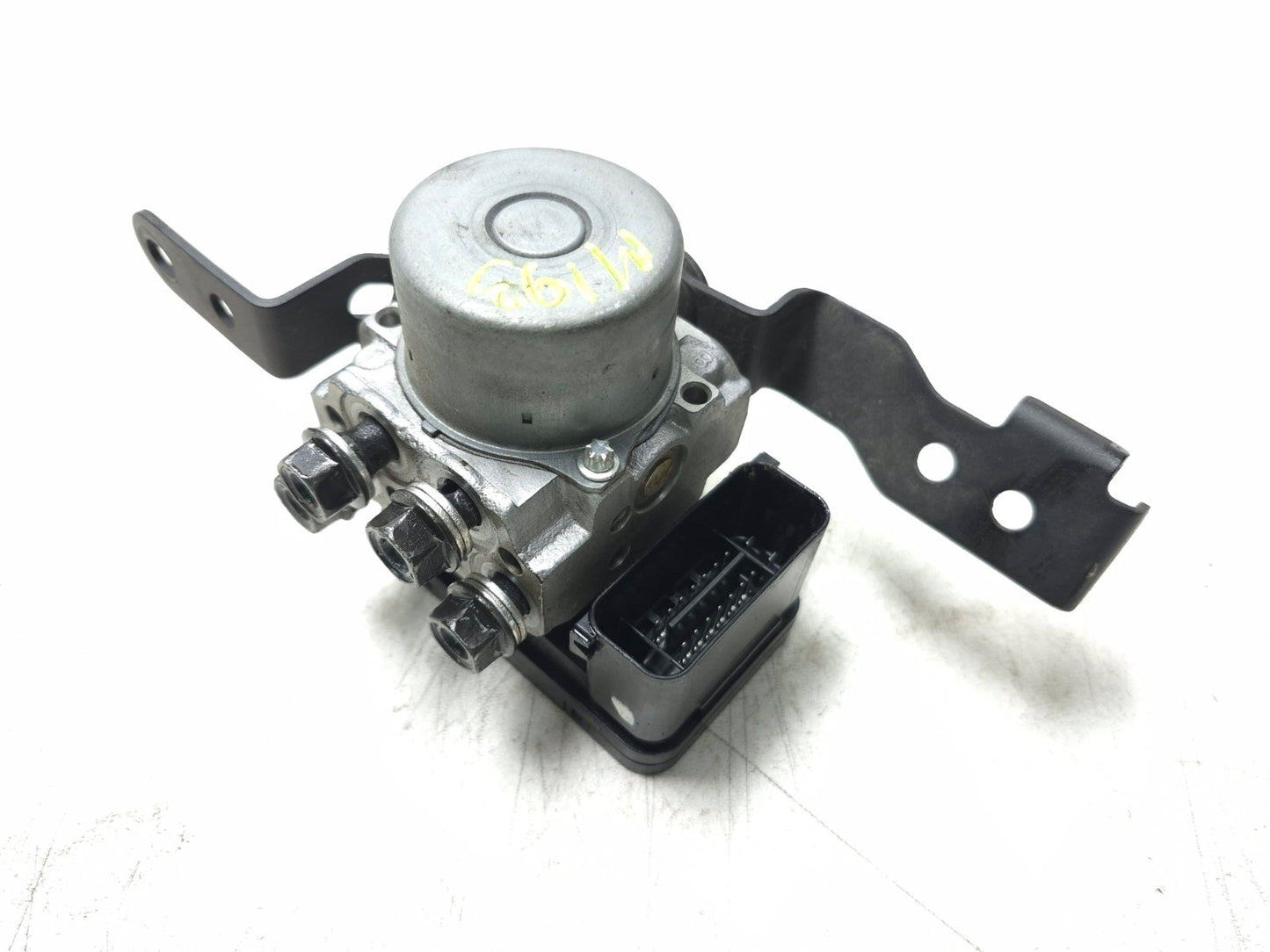 2019 Kawasaki Z400 Er400d ABS Anti Lock Brake Pump OEM