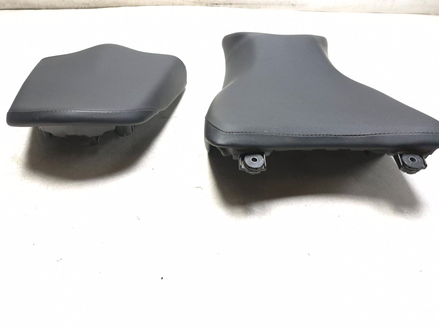 2019 Honda Cbr300r Front Drive Seat & Passenger Seat Pair OEM