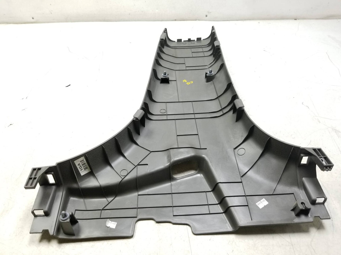 2011 - 2013 Kia Sportage B Pillar Trim Cover Lower Driver Side Left OEM