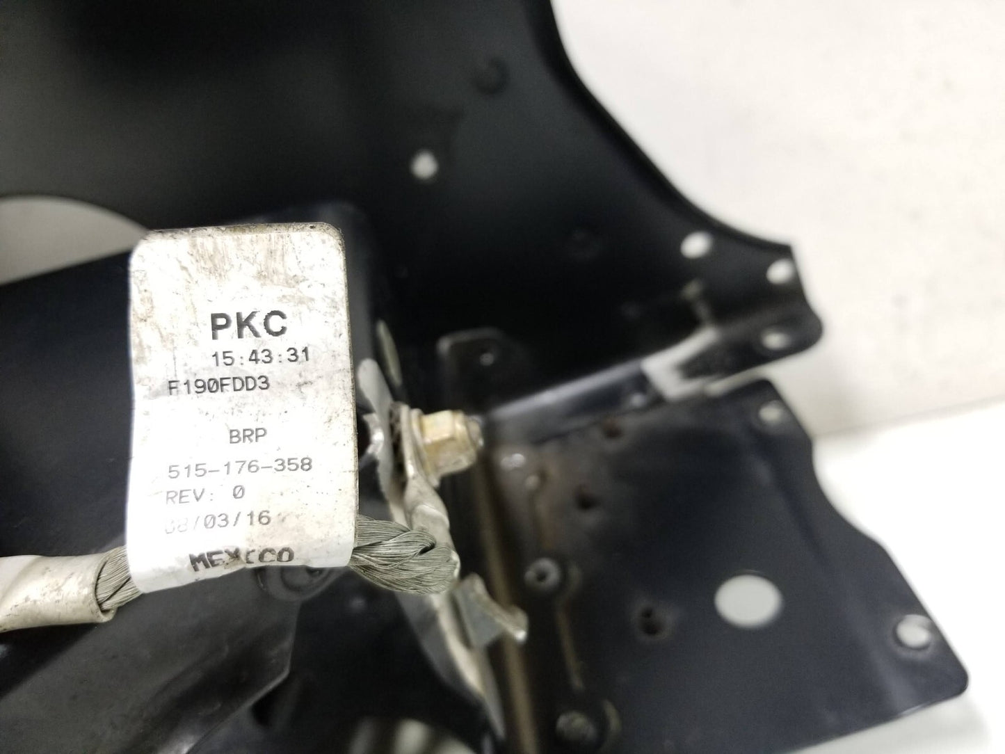 16-19 Ski-doo Renegade 900 Enduro Ace Right Side Panel Frame Chassis Oem✅