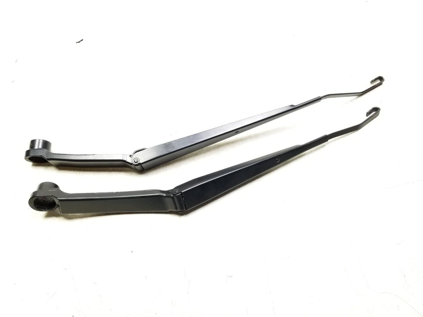 2013-2016 Scion Fr-s Windshield Wiper Arm Pair OEM