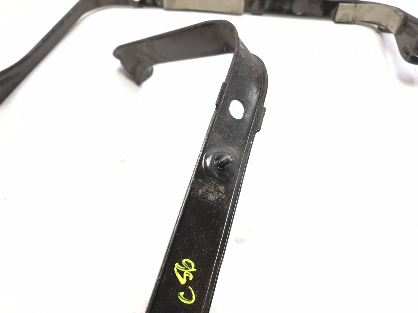 2020 Dodge Challenger 5.7l Fuel Tank Strap Left & Right Pair OEM