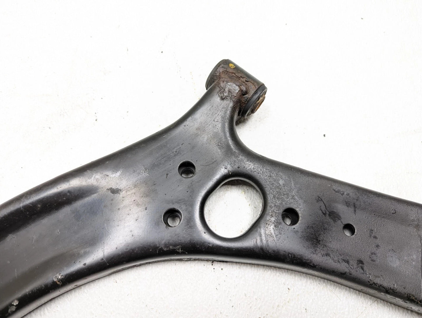 2014 Kia Rio Front Lower Control Arm Left & Right OEM