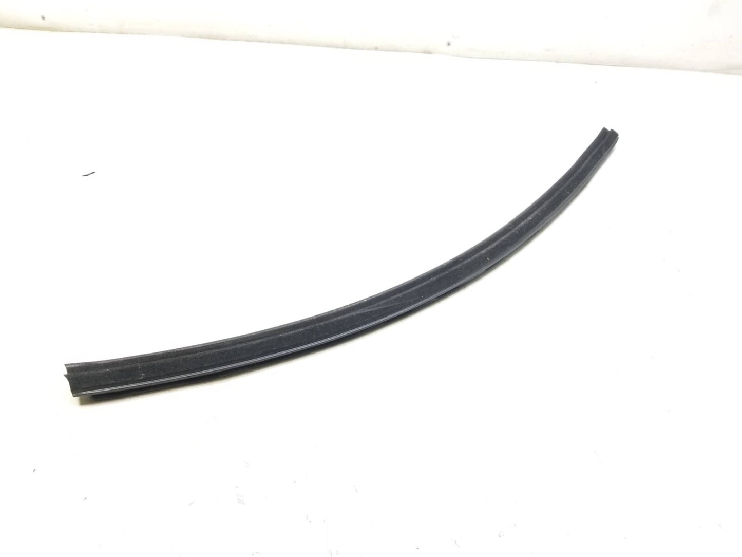2010 - 2016 Cadillac SRX Door Glass Belt Seal Molding 3 Pcs OEM