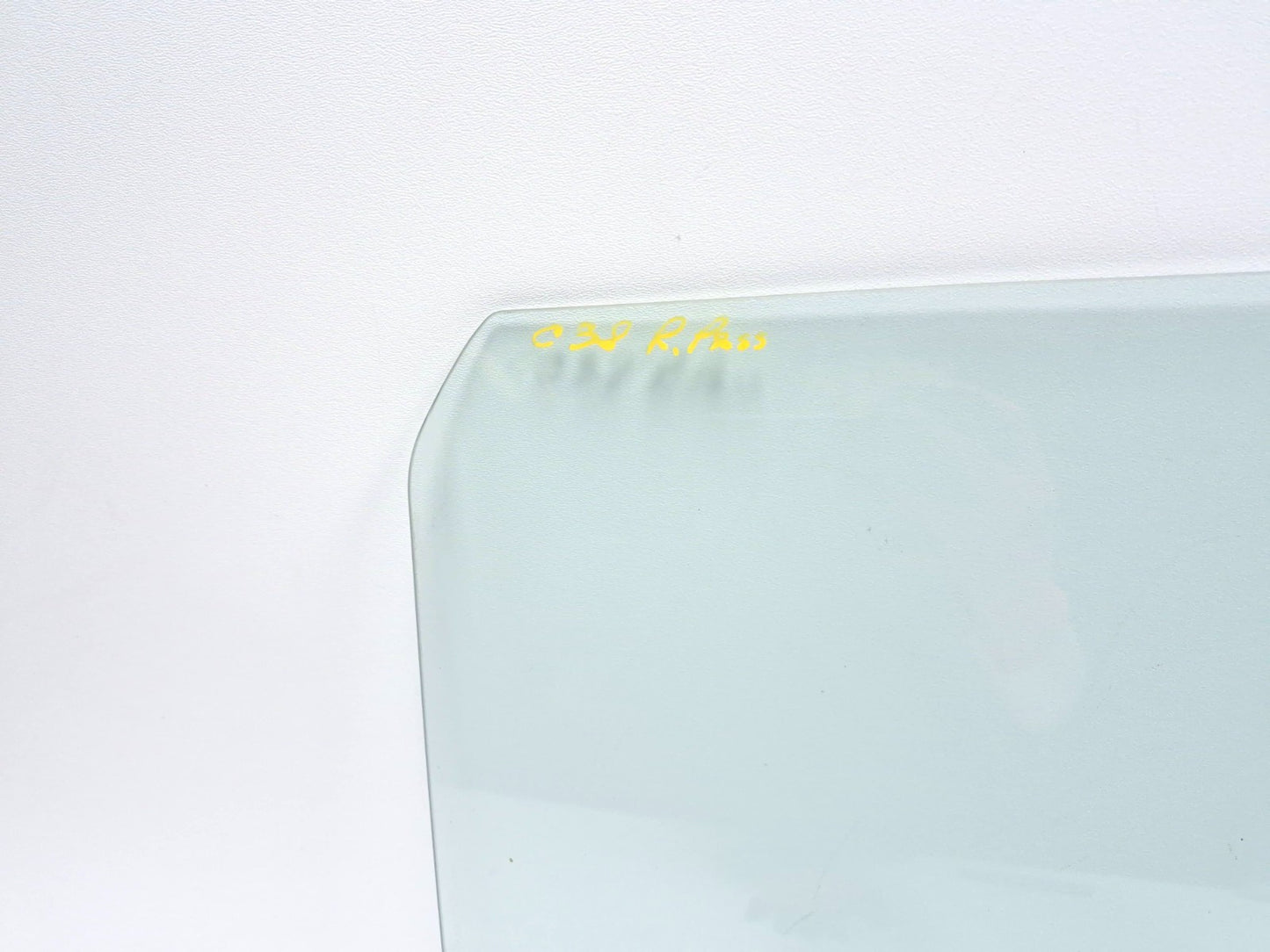 2015 Nissan Juke Door Window Glass Rear Passenger Side Right OEM