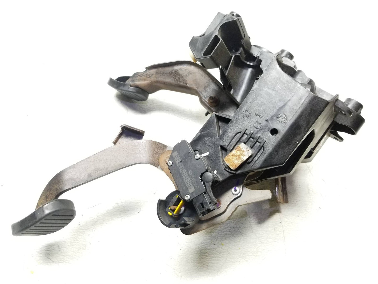 2013 Dodge Dart Clutch & Brake Pedal OEM
