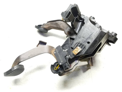 2013 Dodge Dart Clutch & Brake Pedal OEM