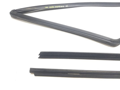 2016 Dodge Durango Rear Door Window Belt Seal Driver Side Left OEM