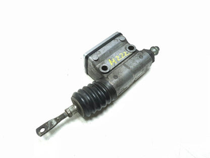 1998 Harley Sportster Xl1200 Xl883 Rear Brake Master Cylinder 42456-87b OEM