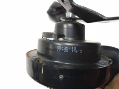 2018 Tesla Model 3 Horn Signal Pair 1109660-00-a OEM