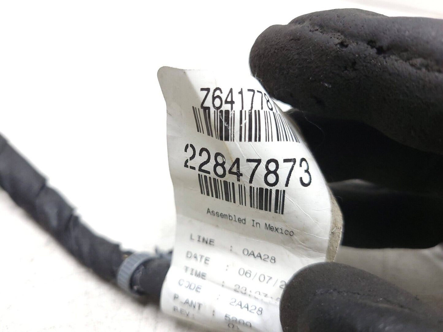 2010 - 2014 Chevrolet Suburban Trunk Wire Harness OEM
