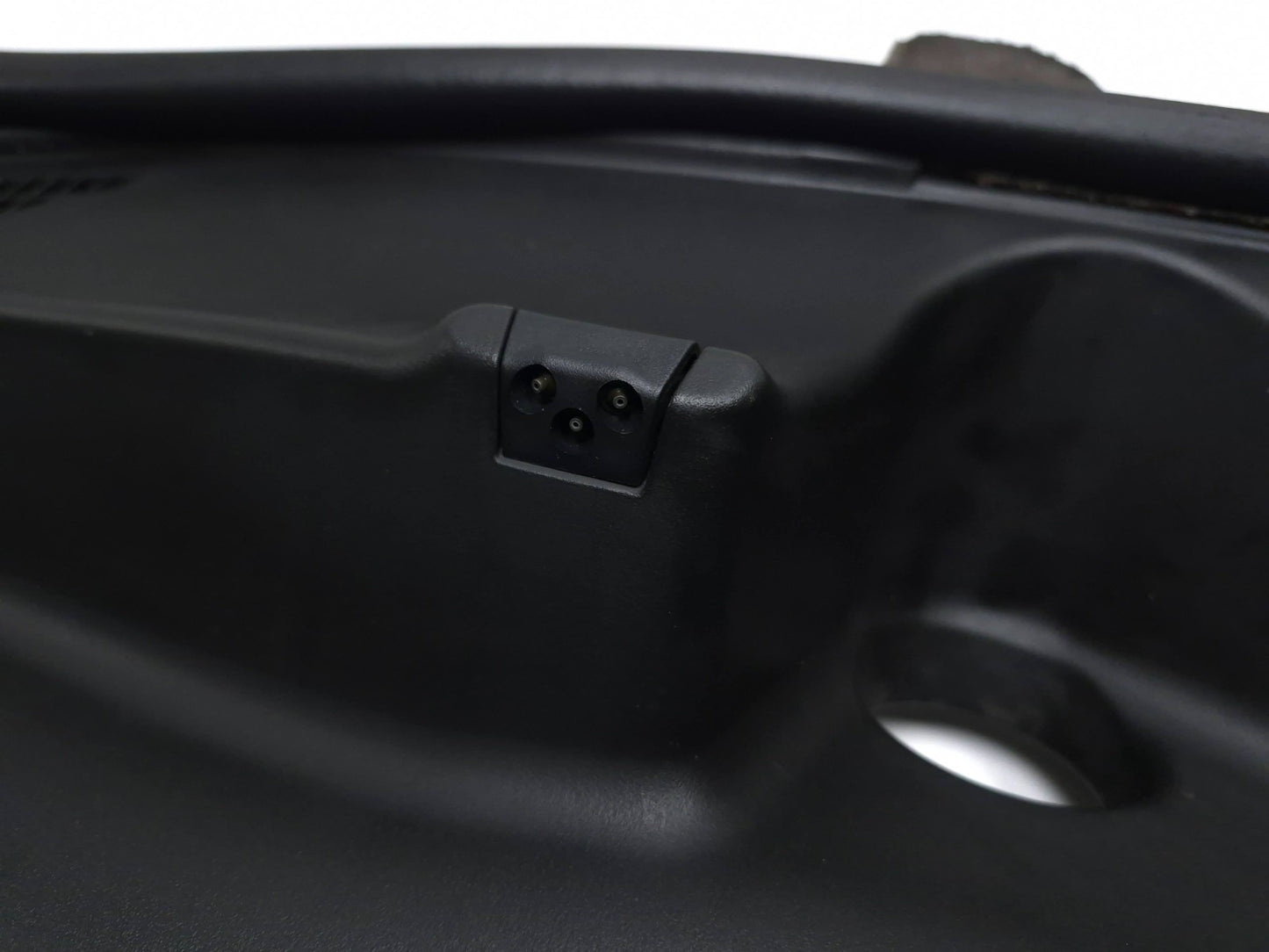 2011 Nissan Juke Windshield Wiper Motor Cover Cowl OEM