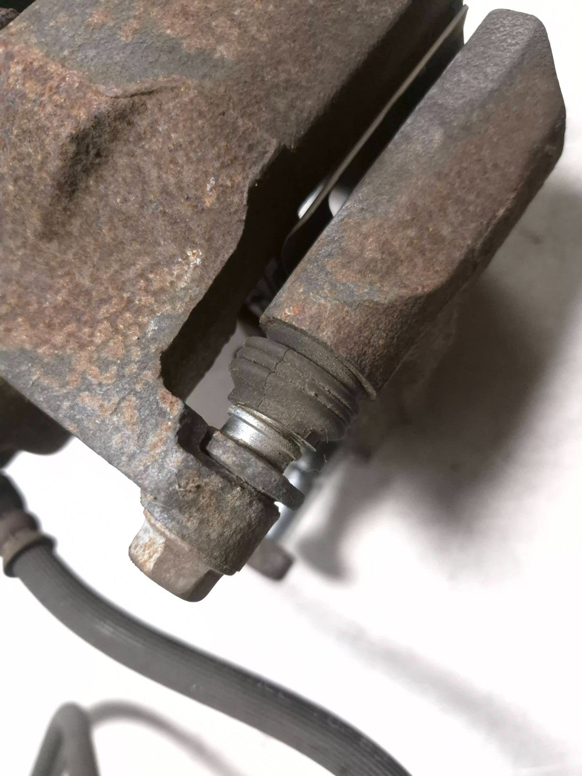 2010 Nissan Maxima Sv Front Brake Caliper 2pcs OEM
