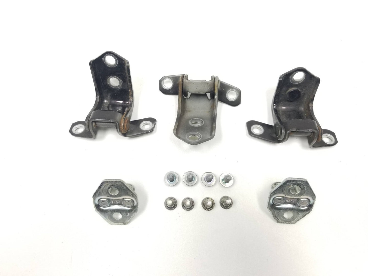 2009 Mazda Cx-7 Passenger Side Door Hinge & Striker 6pcs W/ Bolt 8pcs OEM