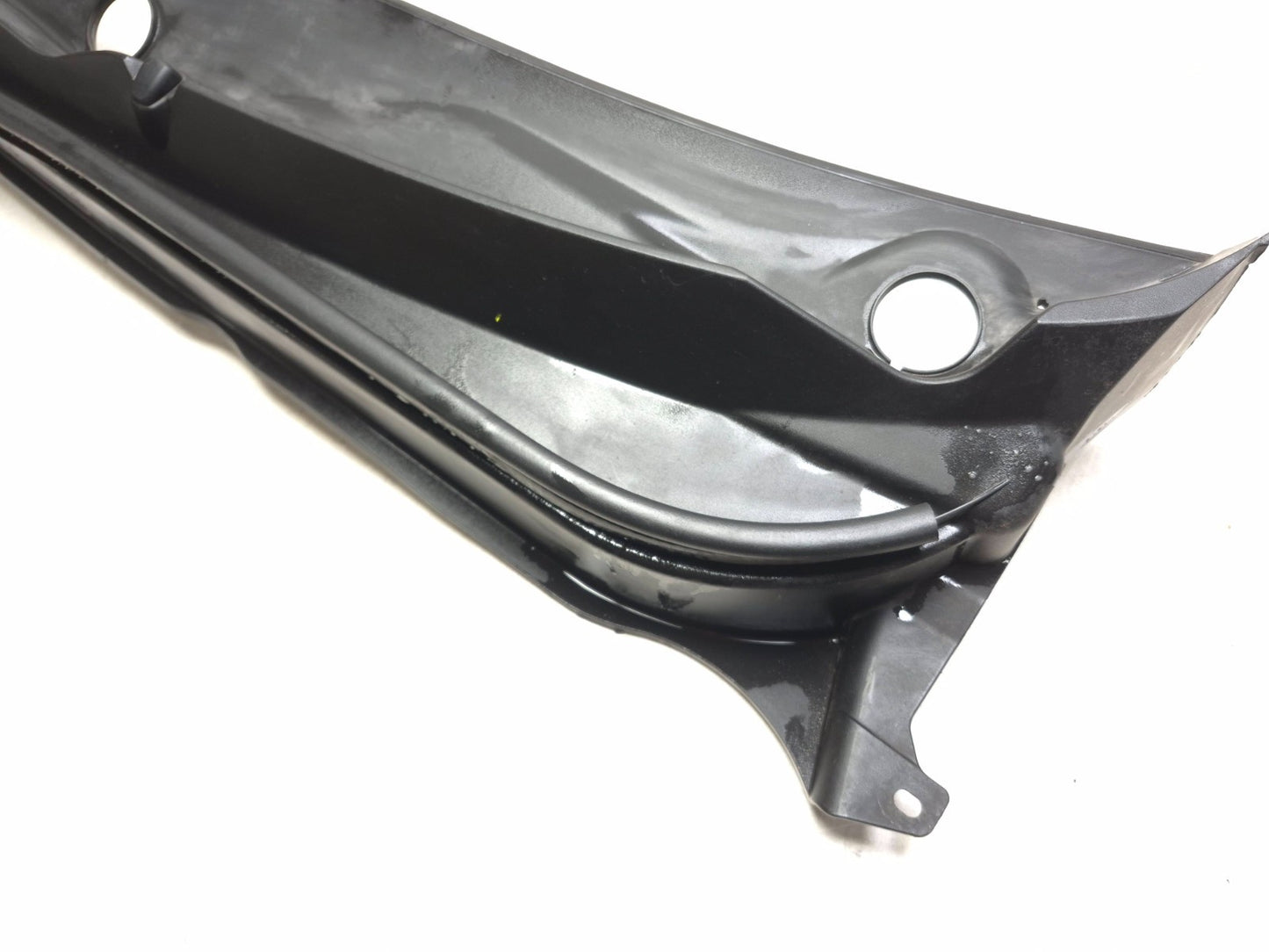 2012 Hyundai Sonata Front Windshield Cowl Vent Panel OEM