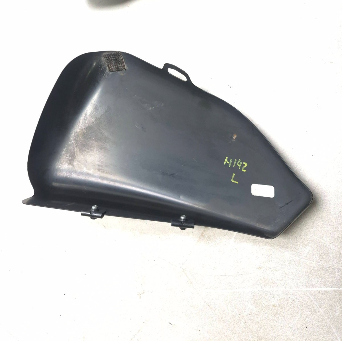 2021 Harley-davidson Sportster Xl1883 Left Battery Cover  OEM