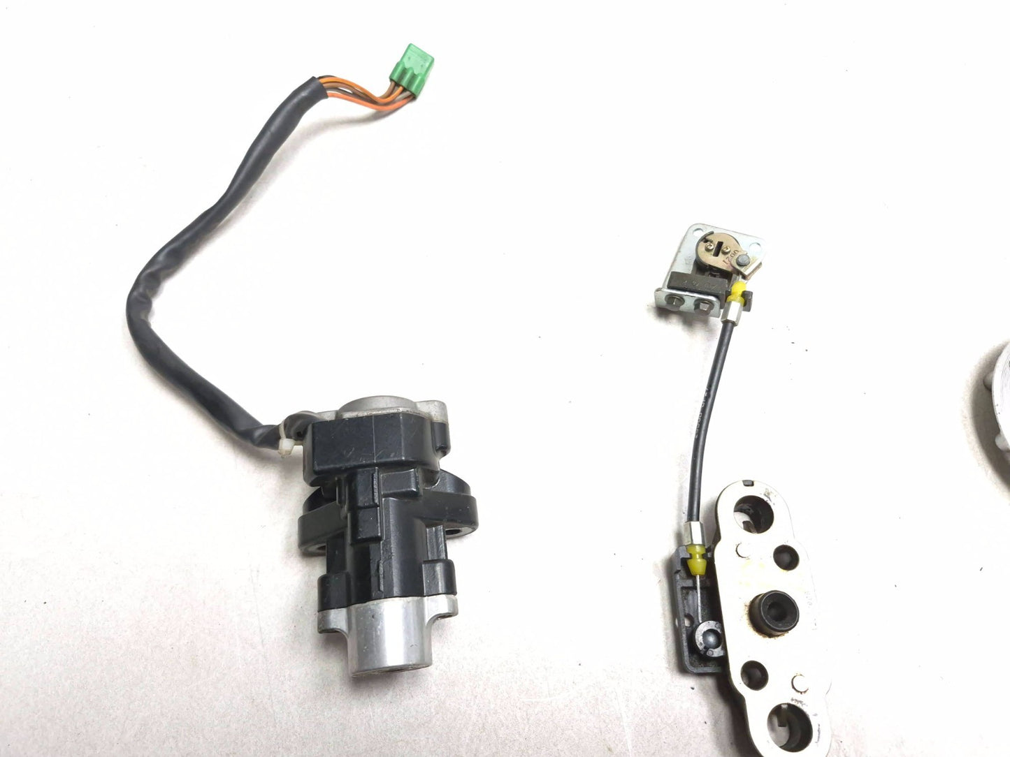 2001 Suzuki Gsx 750f Katana Ignition Lock Set & Fuel Cap OEM