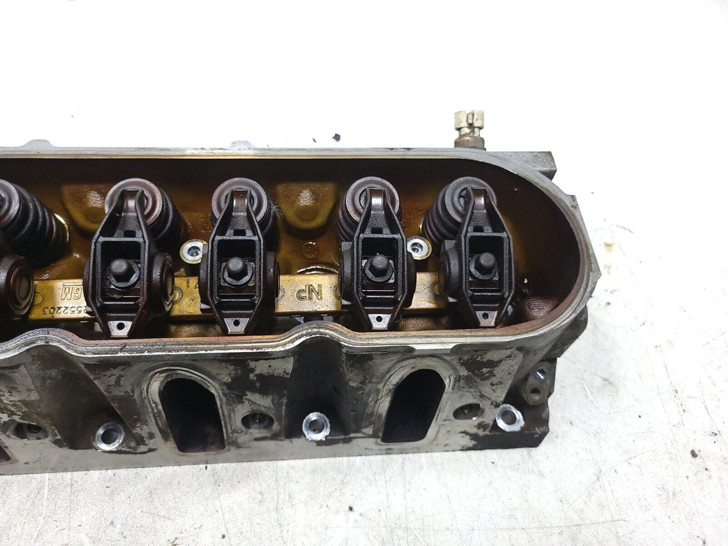 10-14 Chevrolet Suburban Engine Cylinder Head Left & Right Pair 5.3l OEM