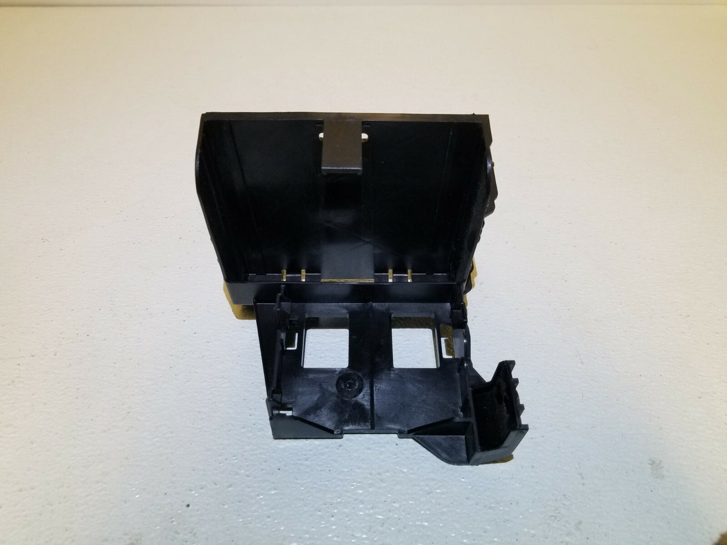 2015 Audii Q7 Module Tray & Fuse Box Panel & Radio Receiver Tray 4 Pcs OEM