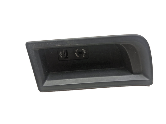 2013 BMW 328i F30 Center Console Aux And Usb Port Socket Trim OEM