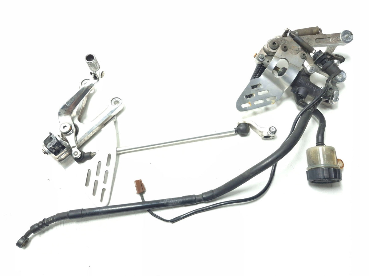 2003 - 2009 Yamaha Yzf R6 Front Foot Peg Bracket & Master Cylinder & Shifter 2pc