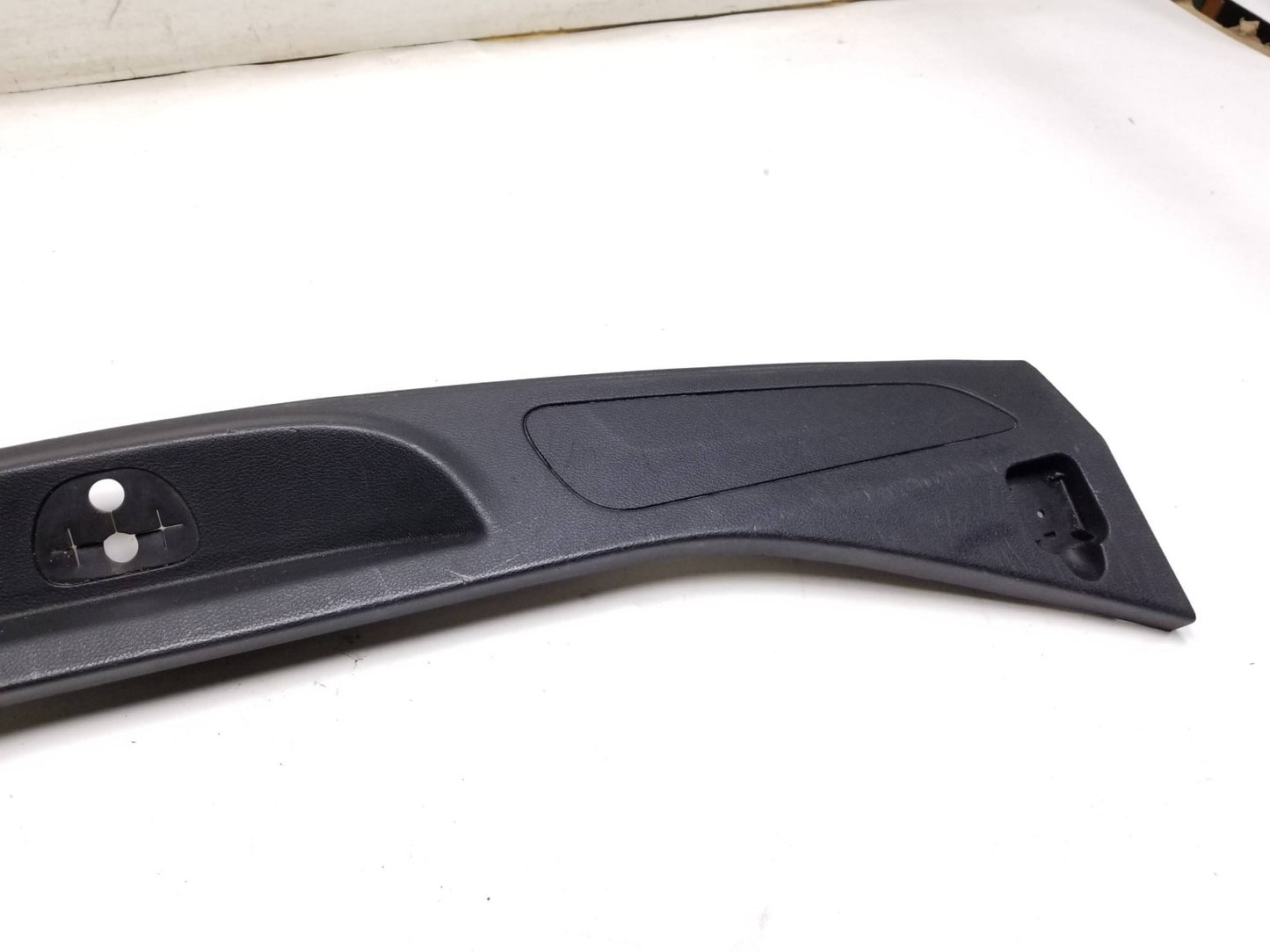 2011 - 2014 Jeep Grand Cherokee Rear Trunk Liftgate Sill Scuff Plate Cover OEM