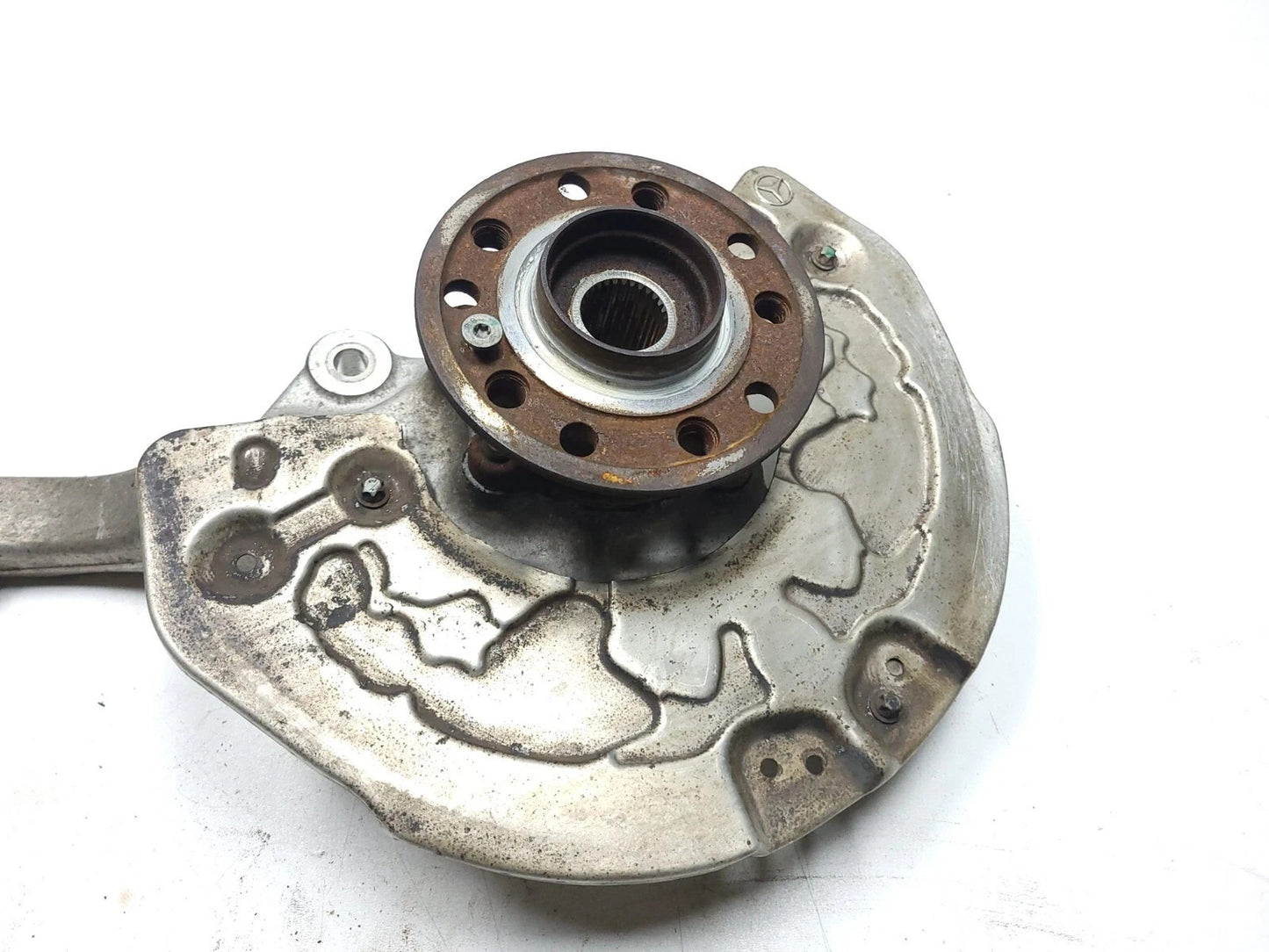 2015 Mercedes C300 AWD Front Wheel Spindle Knuckle Driver Side Left OEM