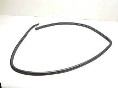 11-17 Lexus CT200h Front Door Weatherstrip Seal Pasenger Side Right Oem✅