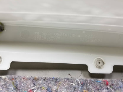 08-14 Nissan Rogue Door Panel Trim Front Passenger Side Right OEM ✅