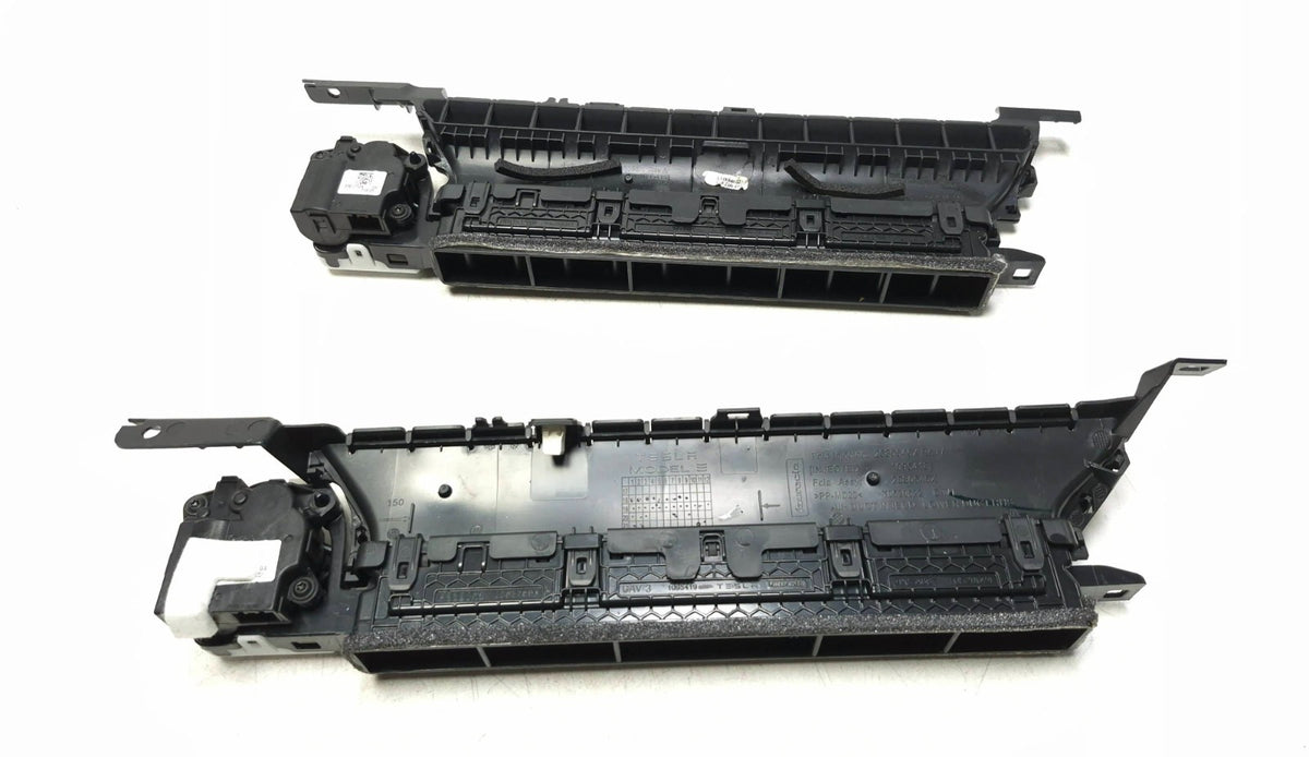 2021 Tesla Model 3 Dashboard Air Vent Duct Left & Right OEM