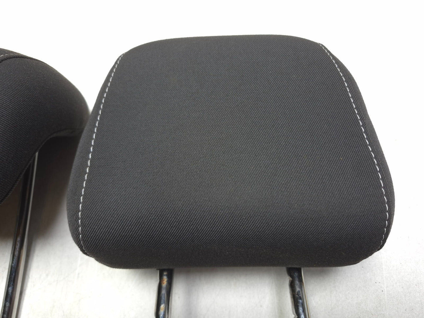 2017 Ford Focus St Rear Seat Headrest 3 Pcs OEM
