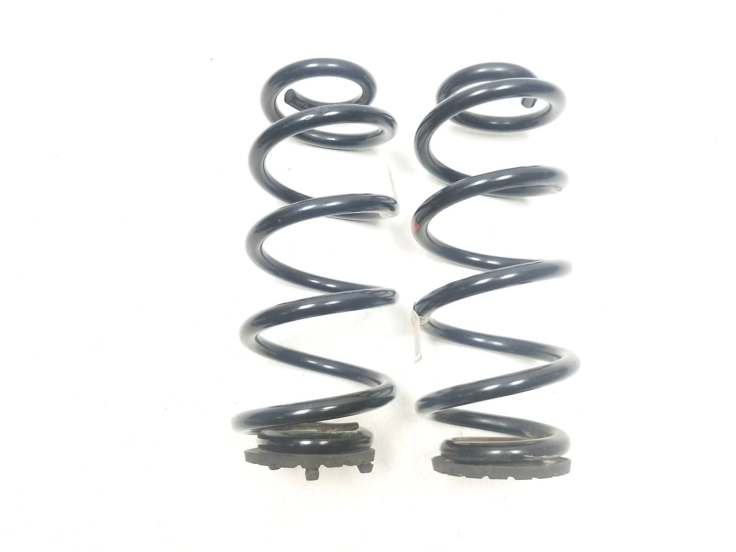 2022 Chevrolet Trailblazer Coil Spring Rear Left & Right OEM