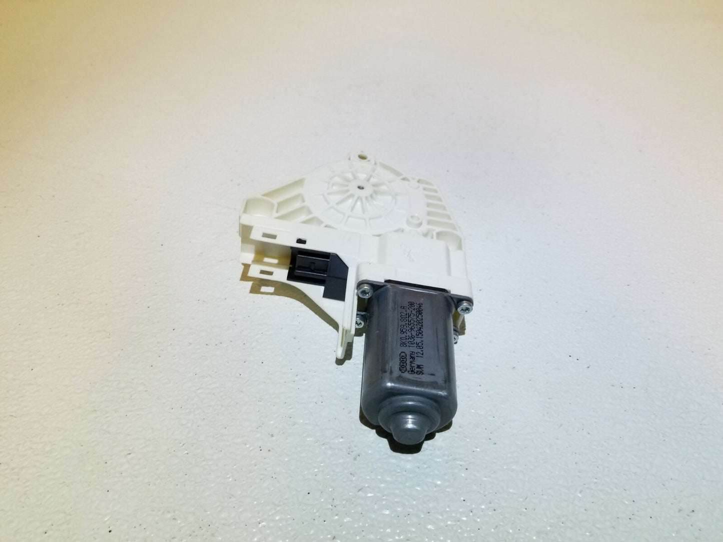 11 12 13 14 15  Audi Q7 Rear Right Pass Door Window Motor Regulator OEM 87k