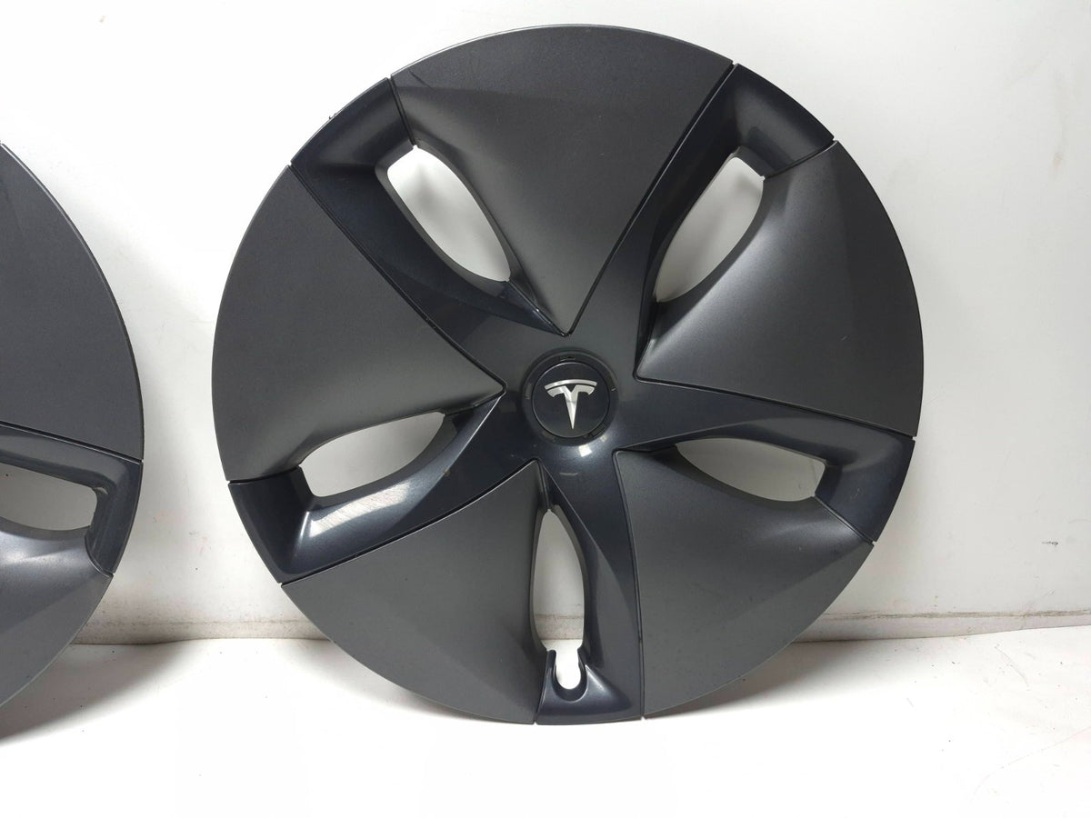 2018 Tesla Model 3 Wheel Cover 18" 1044231-00-b OEM