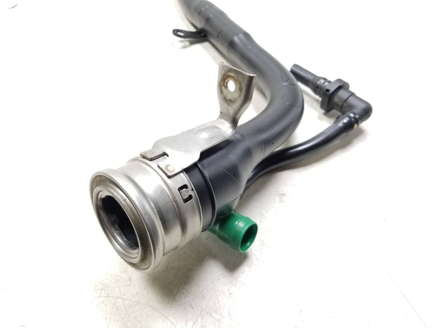 2007 - 2013 BMW X5 X6 E70 Fuel Tank Filler Neck Spout Tube Hose  OEM