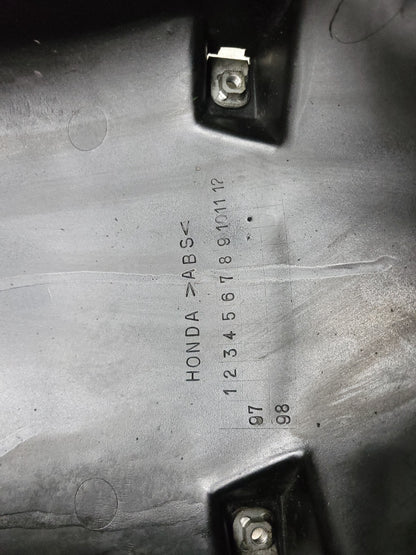 2002 Honda Magna Vf 750c Rear Fender OEM