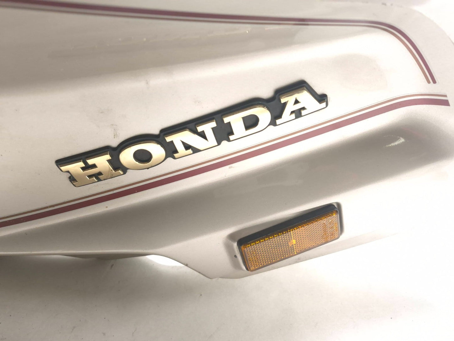 1987 Honda Goldwing 1200i Front Fairing W/ Speedometer Instrument Cluster OEM