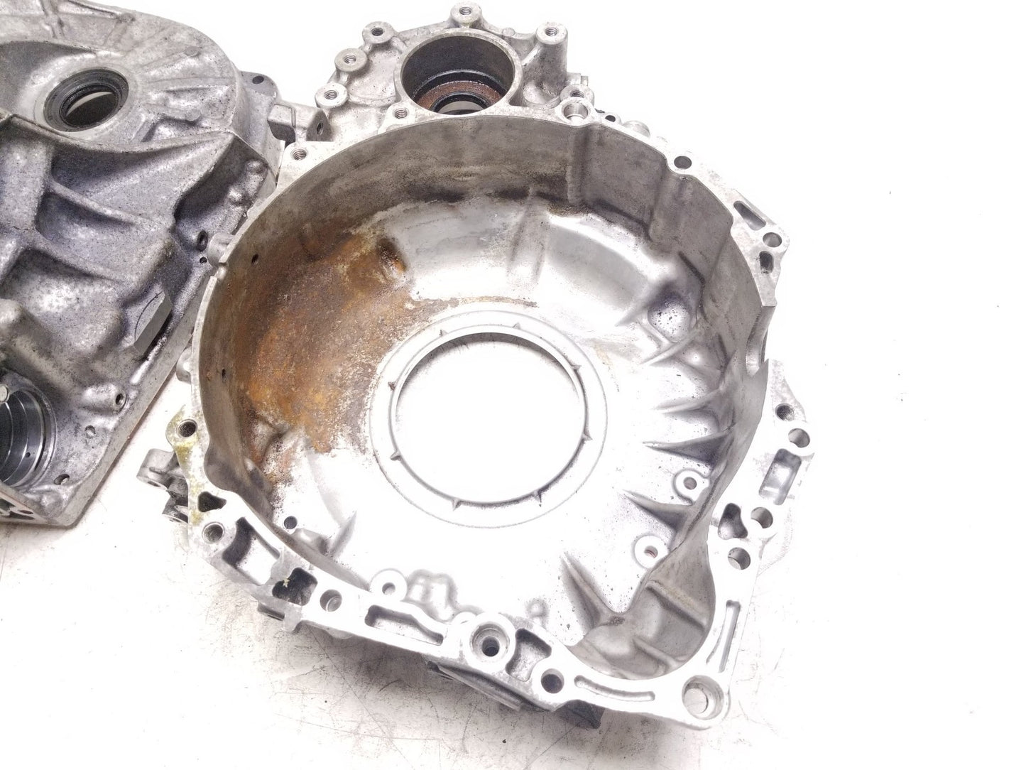 2015 Volvo S60 Automatic Transmission Bell Housin & Case Cover OEM Tg-81sc
