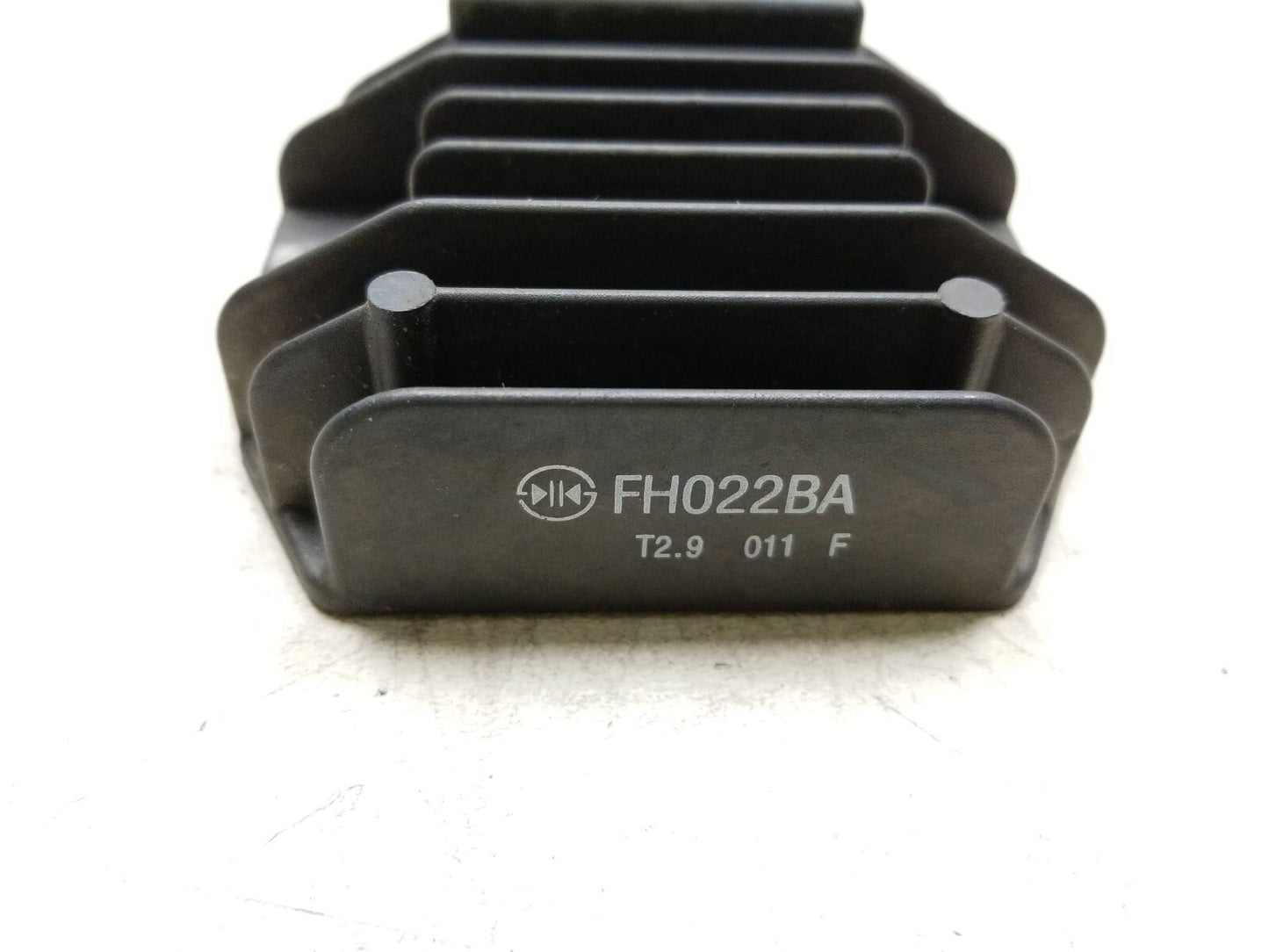 19 - 23 Honda Cbf300 Cb300 Voltage Regulator Rectifier Fh022ba OEM
